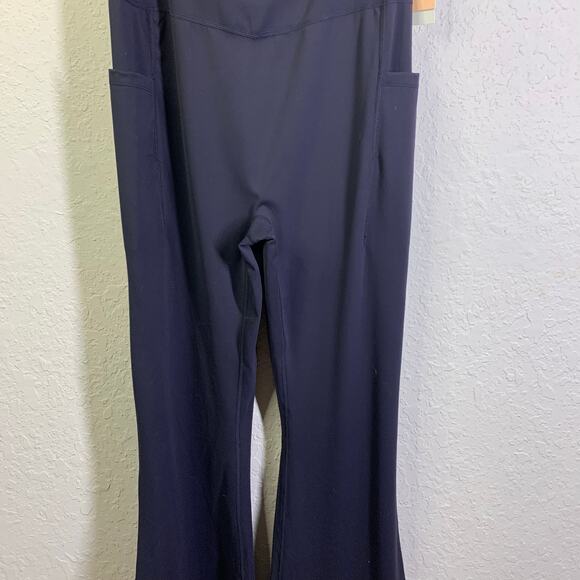 BLOGILATES Peek A Boo‎ Onesie 1X Plus Jumpsuit Flare Leg Pilates Workout NWT - Picture 9 of 16